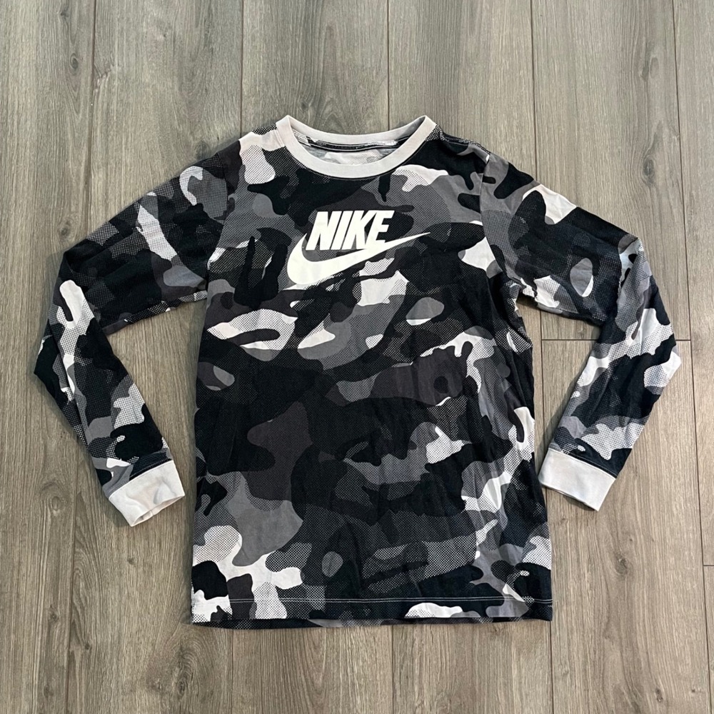 Nike Kids Camo Long Sleeve T-Shirt Grey Black White Futura Logo XL